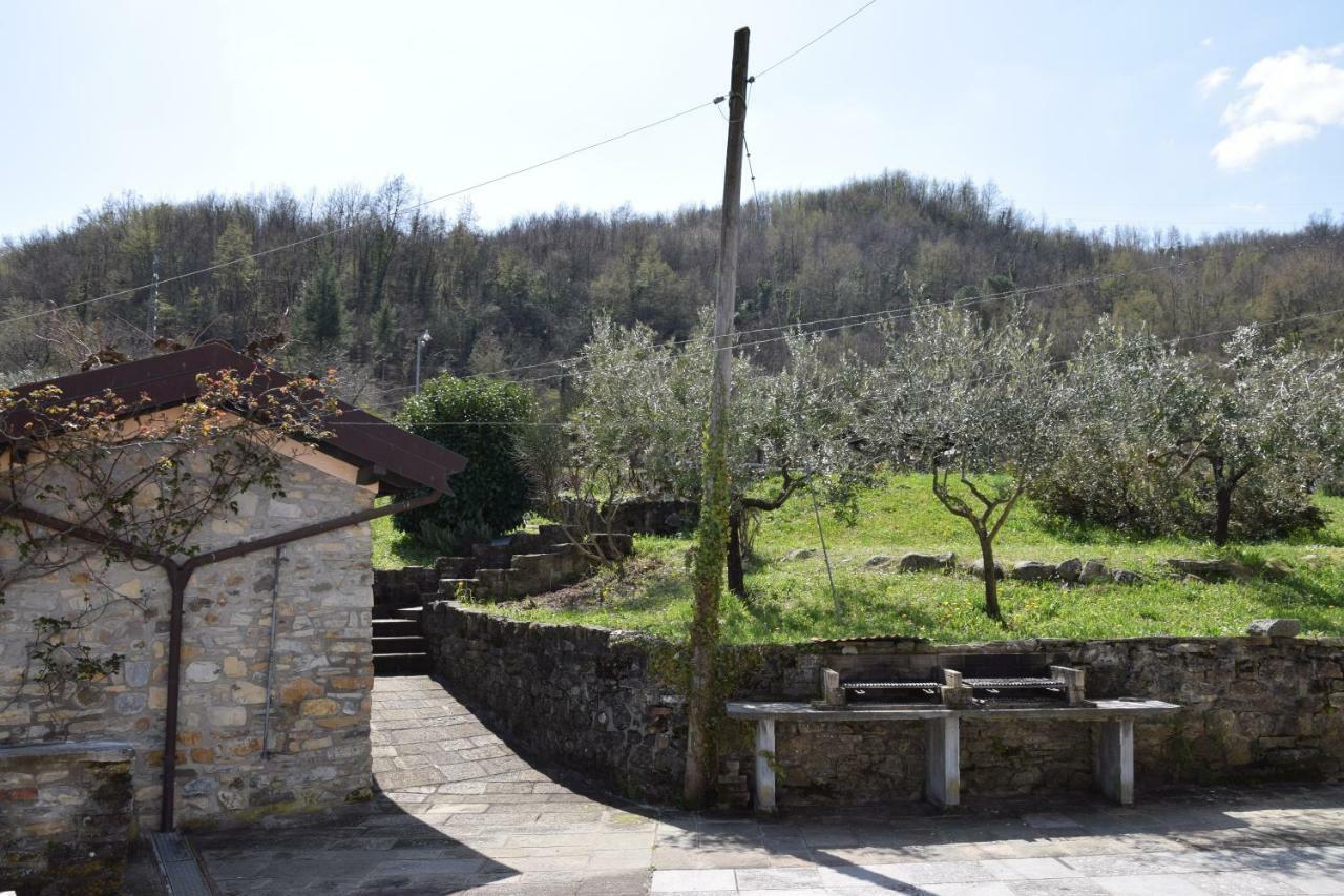 Locazione Turistica La Ca Gialla Leilighet Pontremoli Eksteriør bilde