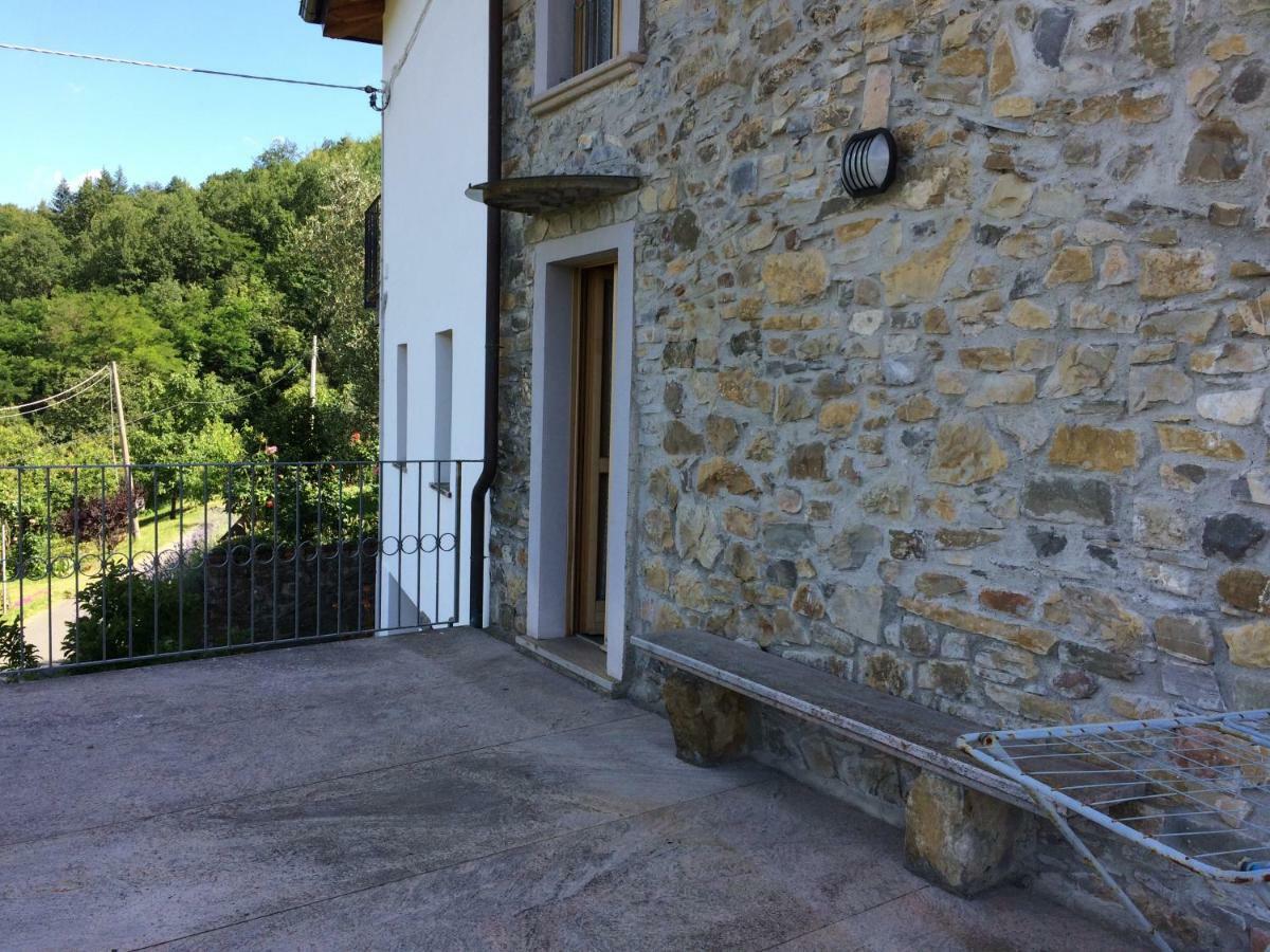 Locazione Turistica La Ca Gialla Leilighet Pontremoli Eksteriør bilde